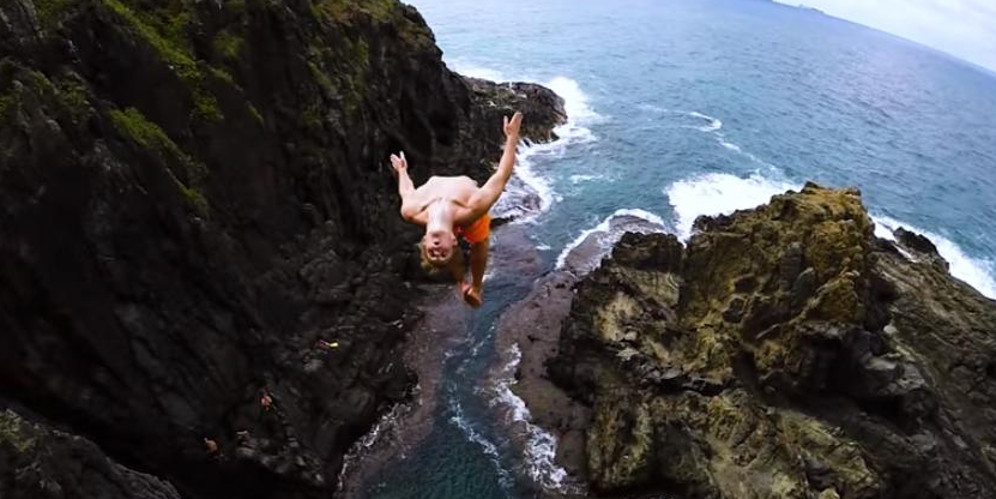 Cliff Jumping Yang Epik Nan Indah